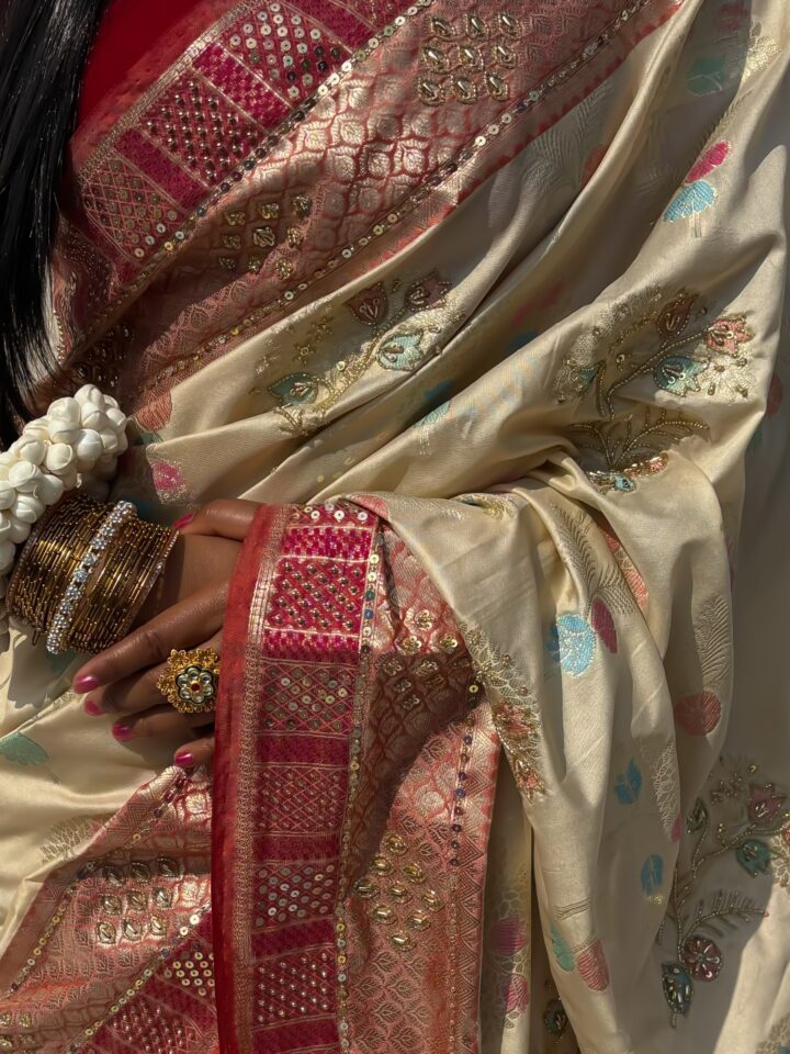 Gauri-Vastra (गौरी-वस्त्र)